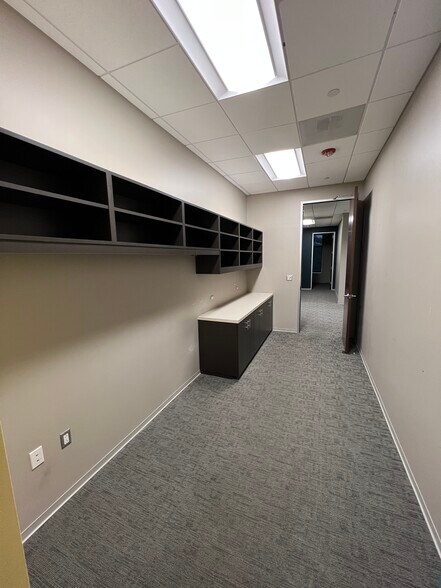 More Photos Of 5920 William Cannon Dr, Austin Medical For Sale