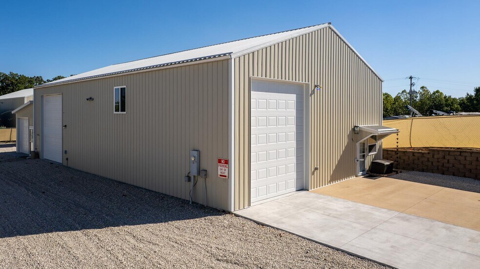 More Photos Of 202 Hemi Ln, Gravois Mills Specialty For Sale