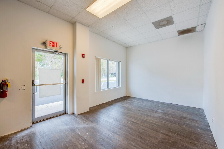 More Photos Of 955 Orange Ave, Daytona Beach Freestanding For Lease