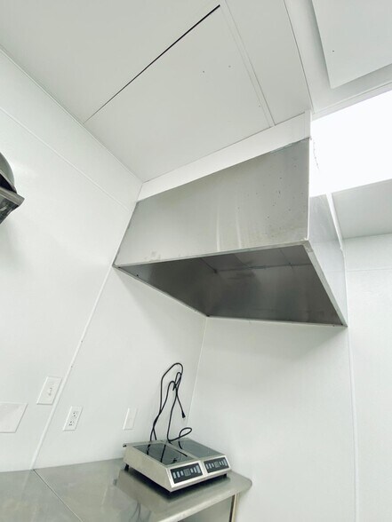 More Photos Of 4116 State Highway 121, Carrollton Storefront Retail Office For Sale