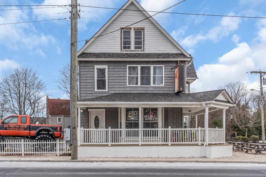 More Photos Of 59 N Main St, Manahawkin Freestanding For Sale