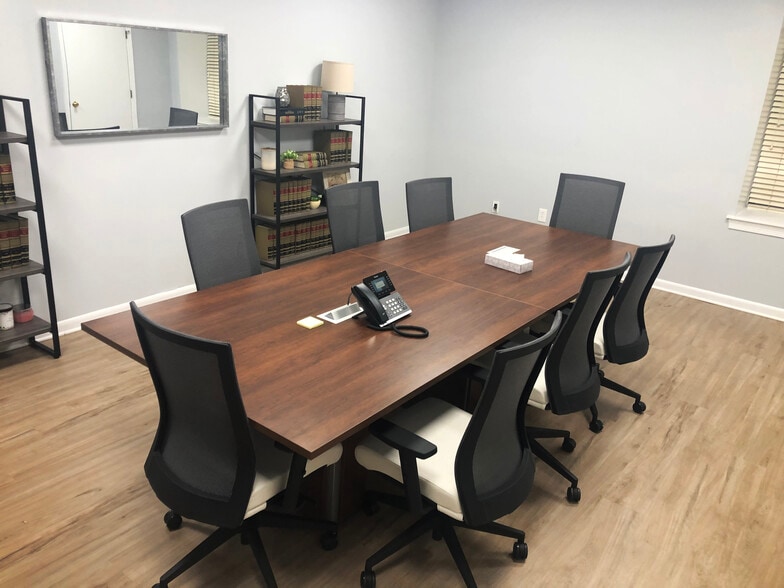 More Photos Of 21 W Washington St, West Chester Office Residential For Lease