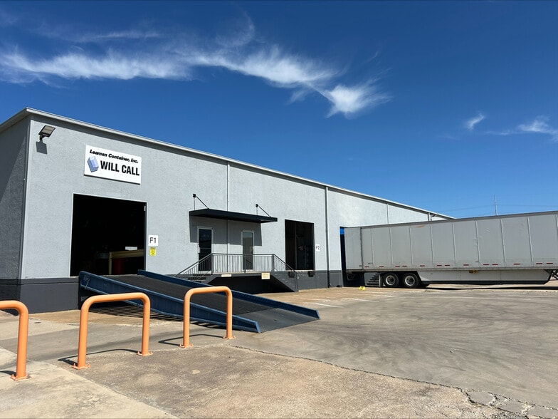 More Photos Of 5721 E Rosedale St, Fort Worth Unknown For Lease