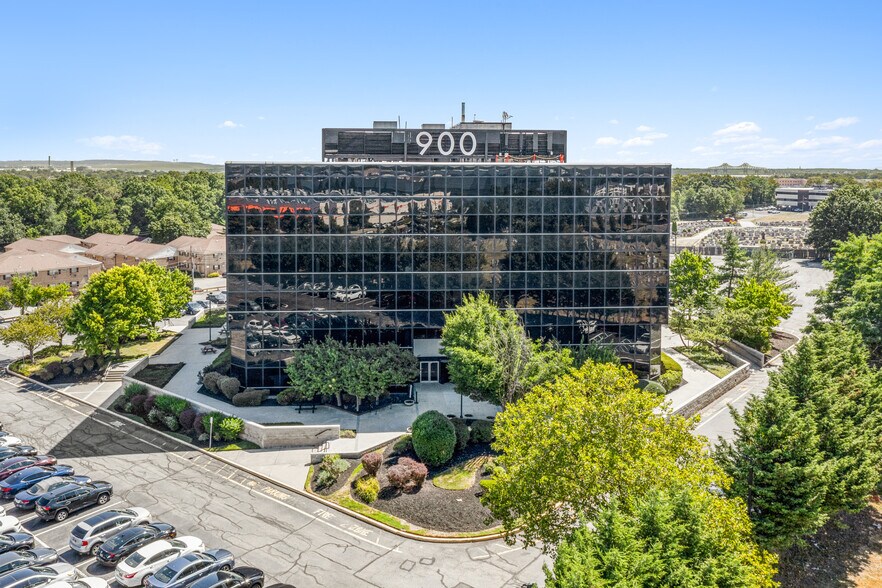 Primary Photo Of 900 US Highway 9 N, Woodbridge Office For Lease