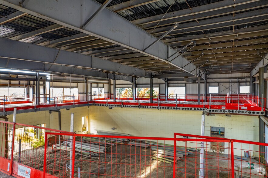 More Photos Of 10 Vice Regent Blvd, Toronto Land For Lease