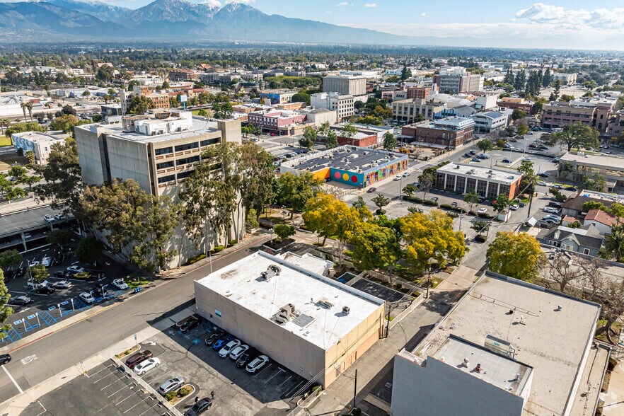 More Photos Of 436 W 4th St, Pomona Office For Lease