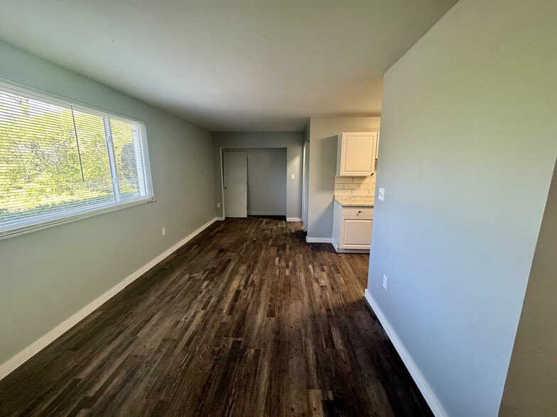More Photos Of 3217 Wilmington Pike, Dayton Apartments For Sale