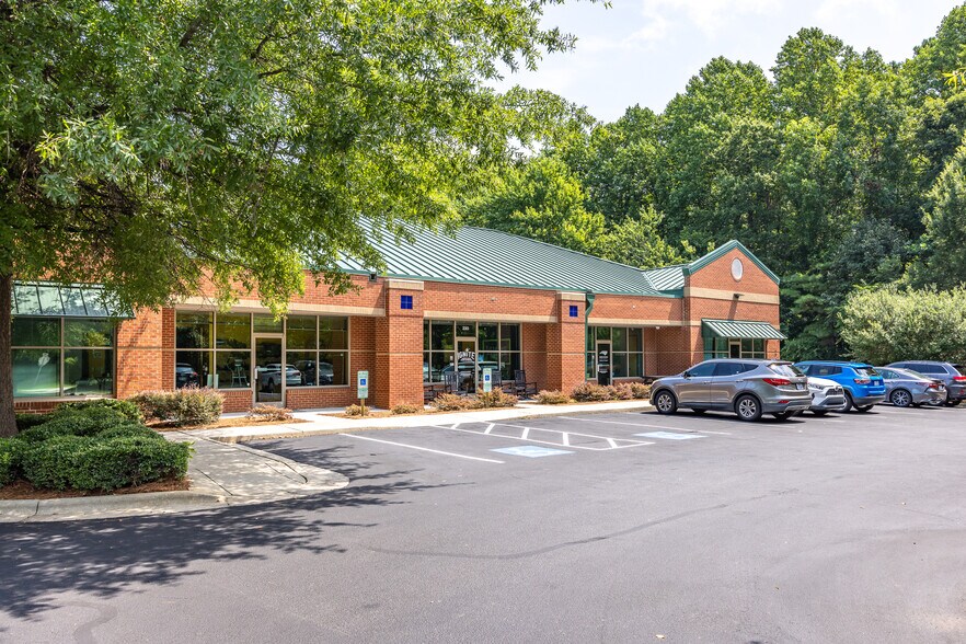 More Photos Of 6300-6310 Chapel Hill Rd, Raleigh Office For Sale