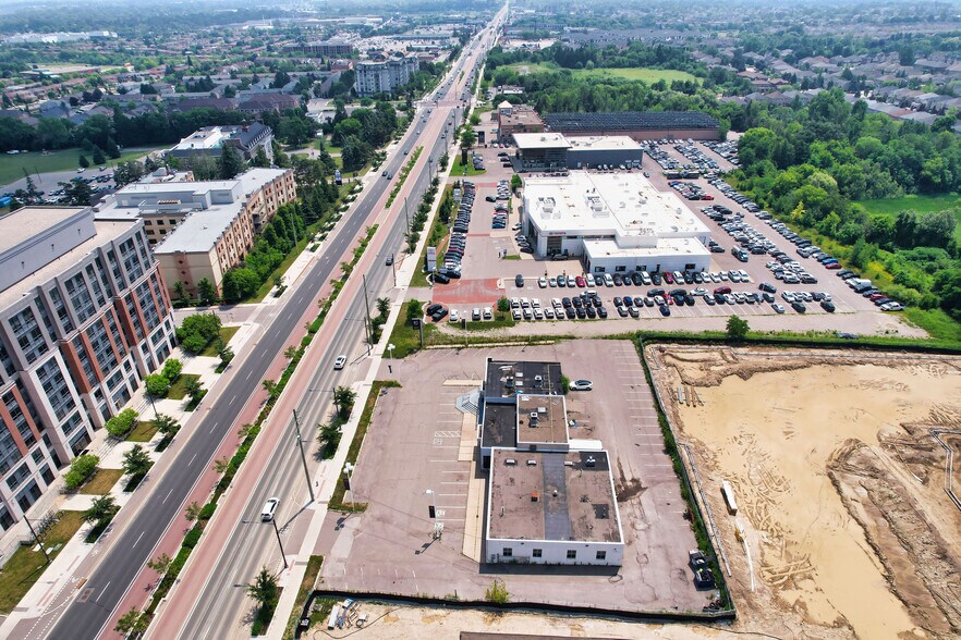 More Photos Of 11262 Yonge St, Richmond Hill Auto Dealership For Sale