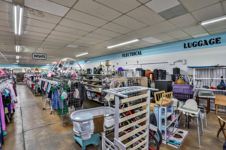 More Photos Of 4611 Holt Blvd, Montclair Freestanding For Sale