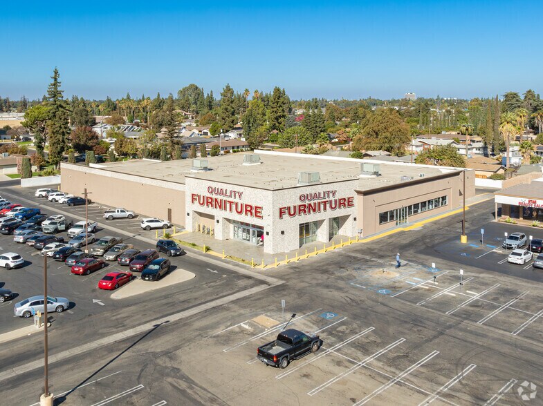 More Photos Of 3792 Ming Ave, Bakersfield Freestanding For Sale