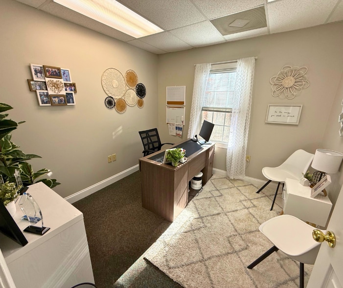 More Photos Of 206 Hillstone Dr, Jamestown Office For Lease