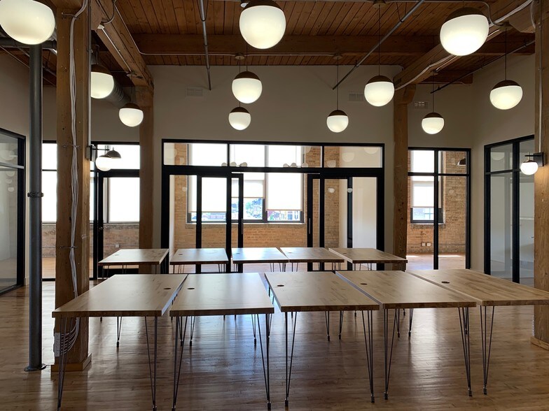More Photos Of 1901 N Clybourn Ave, Chicago Loft Creative Space For Lease