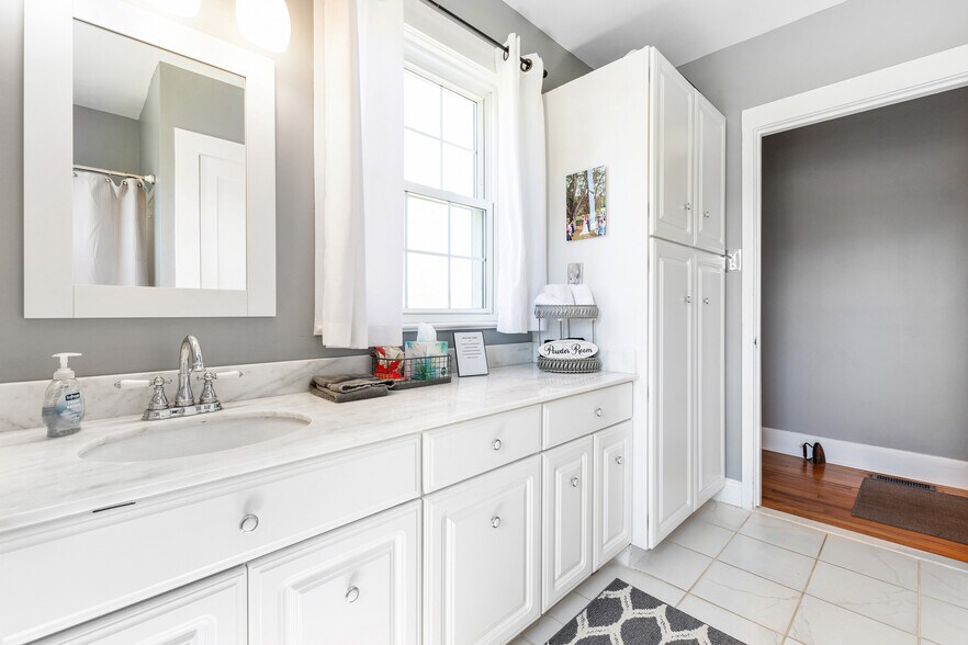 More Photos Of 3200 Bliss Trail, Stem Lodge Meeting Hall For Sale