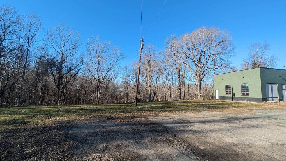 More Photos Of 31785 N James Madison Hwy, New Canton Industrial For Sale