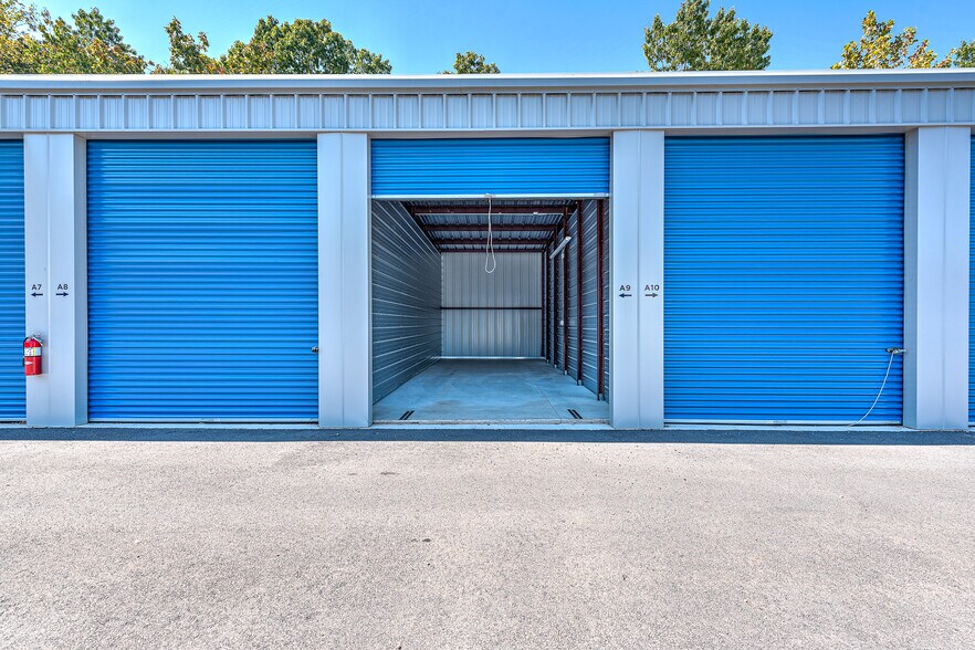 More Photos Of 14004 12 Hwy, Rogers Self Storage For Sale