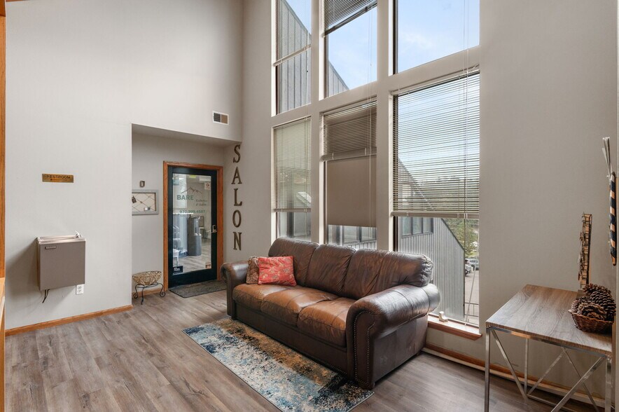 More Photos Of 29713 Troutdale Scenic Dr, Evergreen Office For Sale