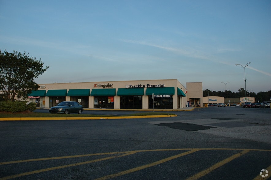 More Photos Of 103 Talmadge Dr, Moultrie Freestanding For Sale