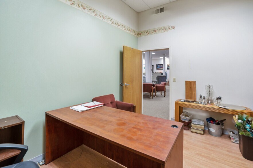 More Photos Of 124 N 3rd St, Cripple Creek Office For Sale