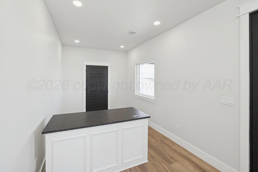 More Photos Of 8501 Cargo Ln, Amarillo Light Manufacturing For Sale