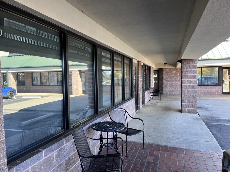 More Photos Of 1025 Brevard Rd, Asheville Storefront Retail Office For Lease