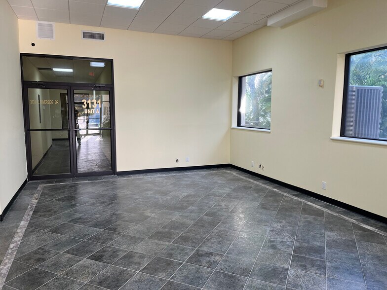 More Photos Of 3120-3131 E Riverside Dr, Fort Myers Research And Development For Sale