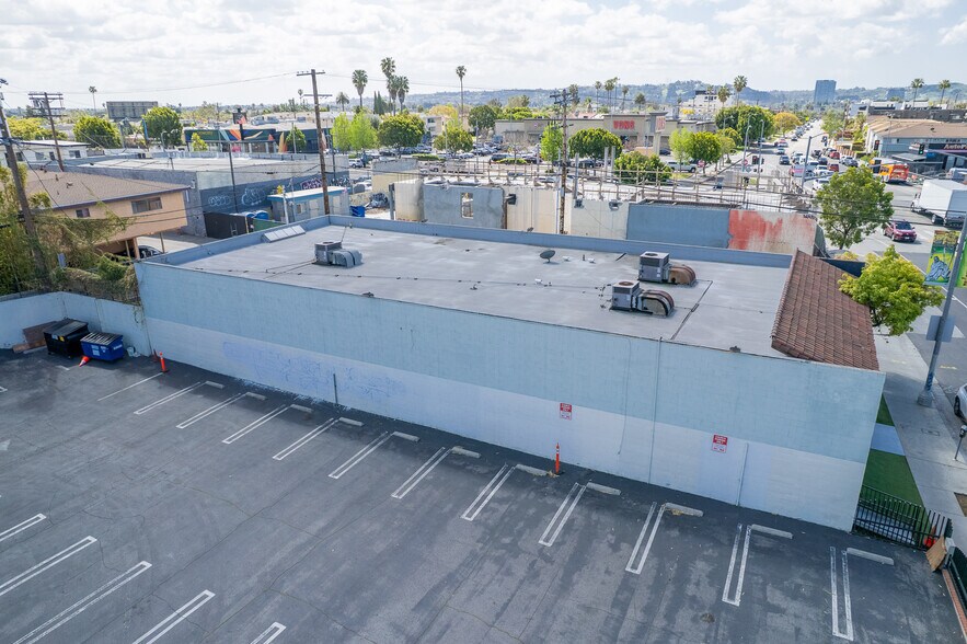More Photos Of 1248 S Fairfax Ave, Los Angeles Light Manufacturing For Sale