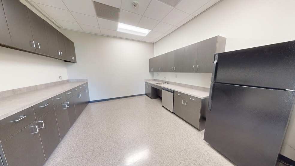 More Photos Of 5920 William Cannon Dr, Austin Medical For Lease