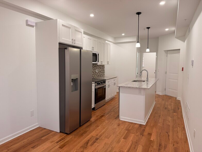 More Photos Of 5352 Cedar Ave, Philadelphia Apartments For Sale
