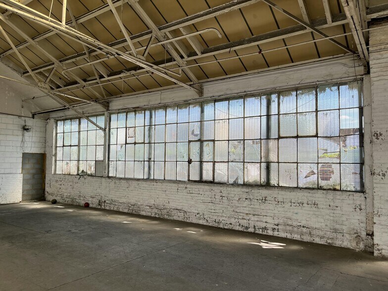 More Photos Of 33-39 Parsons Green Ln, London Warehouse For Lease