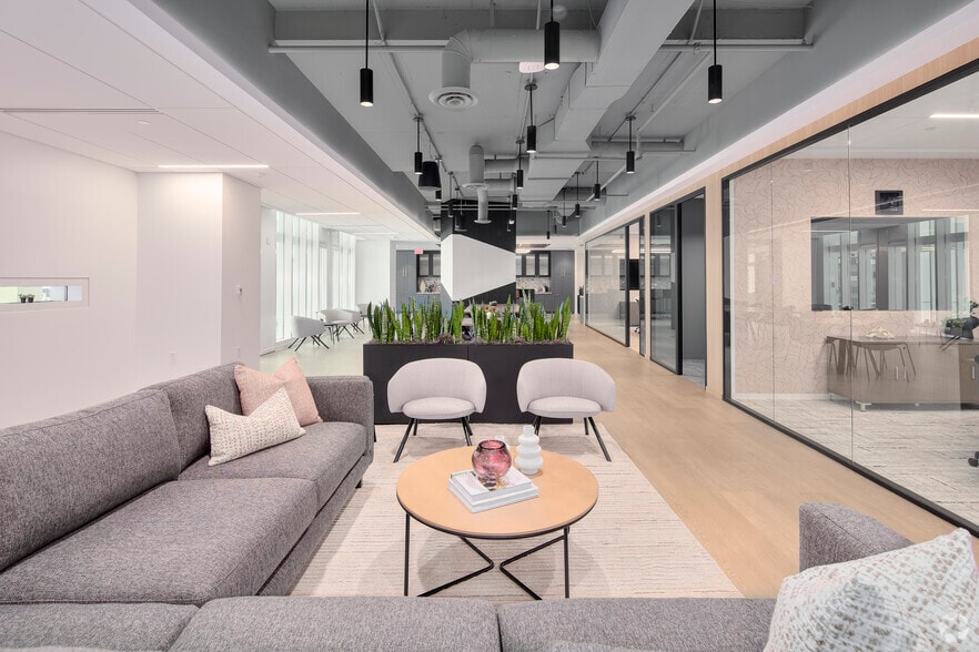 More Photos Of 1 Inventa Pl, Silver Spring Office For Lease