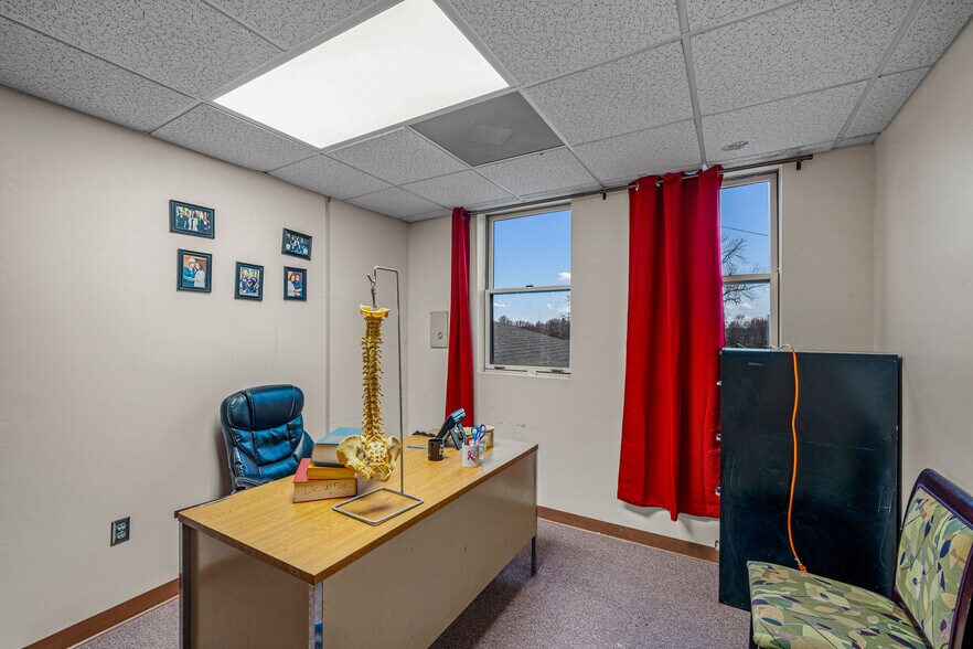 More Photos Of 15239 AL Highway 68, Crossville Medical For Sale