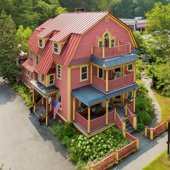 More Photos Of 41 Pleasant St, Woodstock Hospitality For Sale