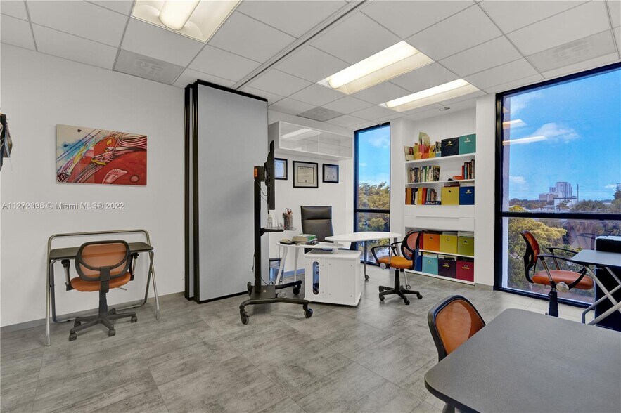 More Photos Of 2450 Hollywood Blvd, Hollywood Loft Creative Space For Sale