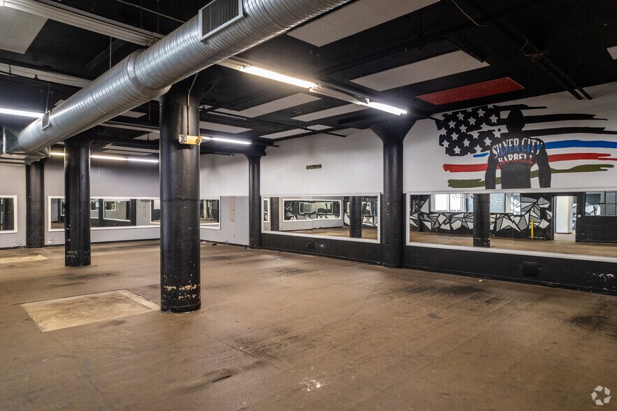 More Photos Of 290 Pratt St, Meriden Light Manufacturing For Lease