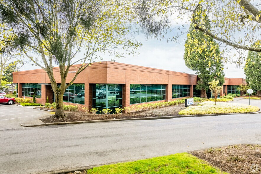 More Photos Of 6610 SW Cardinal Ln, Portland Unknown For Sale