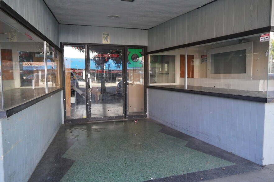More Photos Of 400-406 D St, Marysville Storefront For Lease
