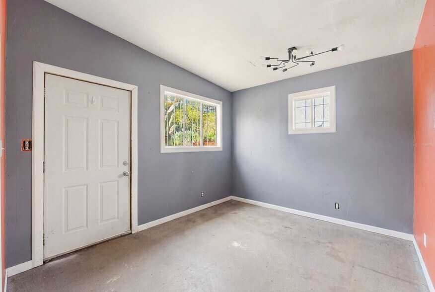 More Photos Of 80 Race St, San Jose Storefront Retail Residential For Sale