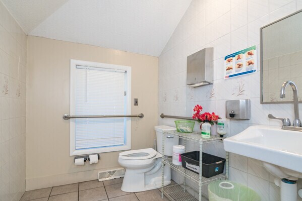 More Photos Of 860 Boston Rd, Springfield Medical For Lease