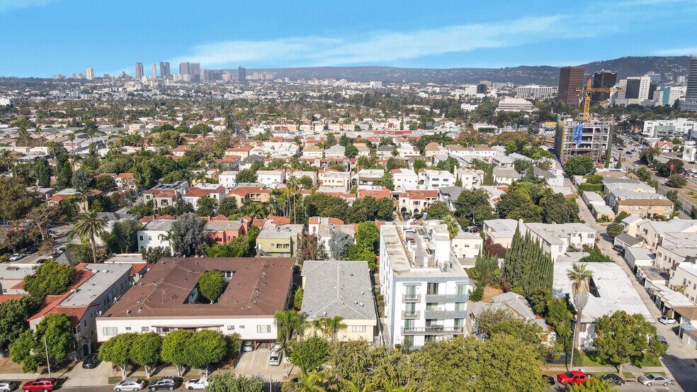 More Photos Of 1133 S Spaulding Ave, Los Angeles Apartments For Sale