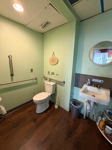 More Photos Of 274-280 Park Rd, West Hartford Apartments For Lease