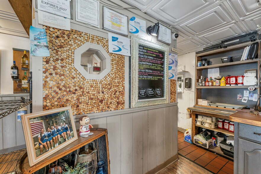 More Photos Of 40 Main St, Goffstown Restaurant For Sale
