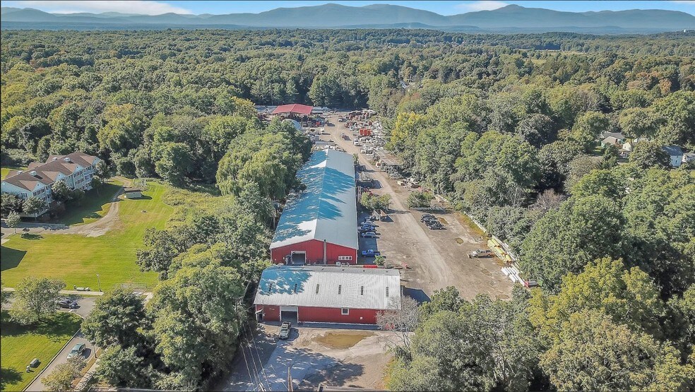 More Photos Of 15-45 Ocallaghan Ln, Red Hook Warehouse For Sale