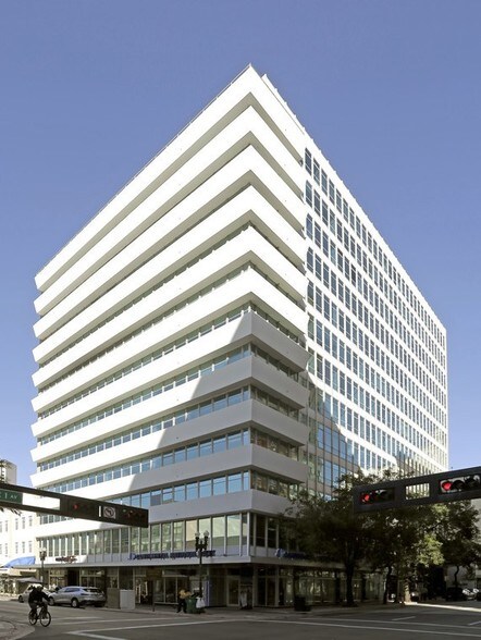 More Photos Of 14 NE 1st Ave, Miami Office For Lease