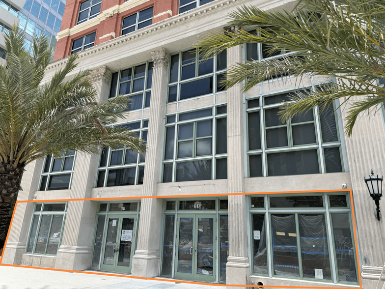 More Photos Of 101 E Flagler St, Miami Apartments For Lease