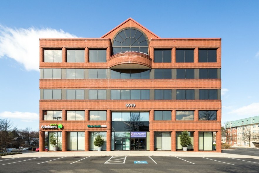 More Photos Of 6910 Richmond Hwy, Alexandria Office For Lease