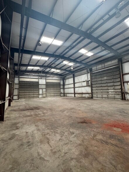 More Photos Of 5902 W State Highway 71, La Grange Industrial For Lease