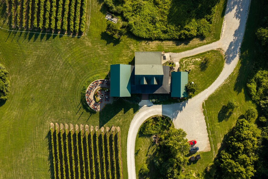 More Photos Of 401 Gilkey Ridge Rd, Shade Winery Vineyard For Sale