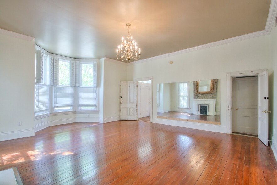 More Photos Of 5294 Main St, Spring Hill Office Residential For Sale