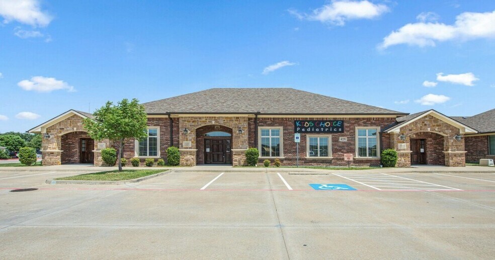 Primary Photo Of 425 Old Newman Rd, Frisco Medical For Sale